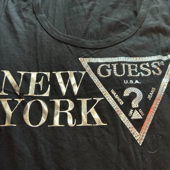 Guess Tshirt - Picture 2 of 3